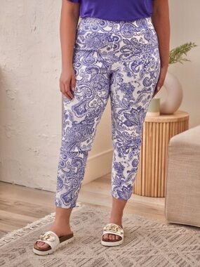 Laura New with tags Paisley Print Slim Fit Pants Size 16